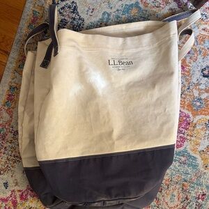 L.L. Bean pair of canvas laundry Bag - Cream and Navy
